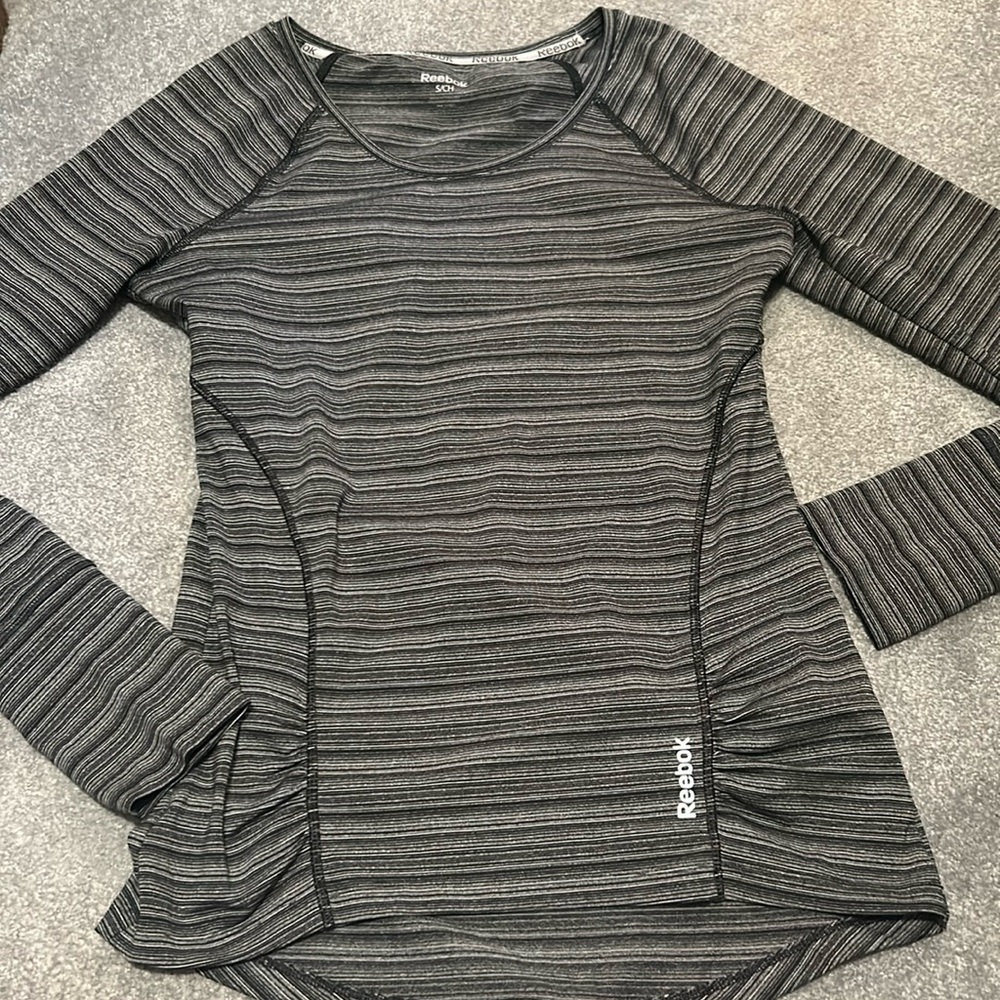 Reebok workout top